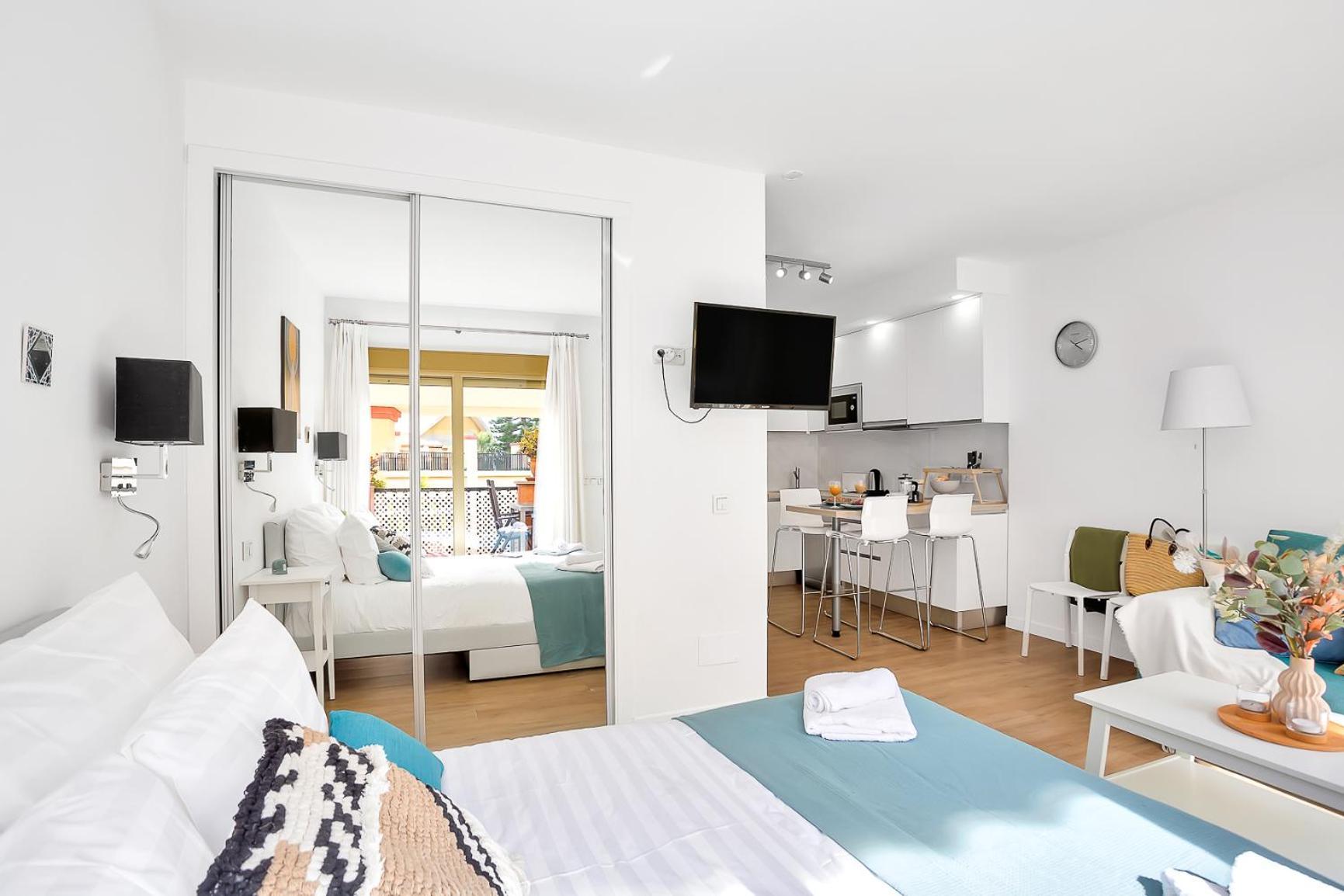Modern Beach Apartment Romana Playa 723 In Marbella, Elviria Dış mekan fotoğraf